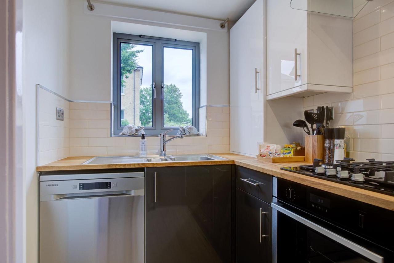 2 Bedroom Luxury House In Oxford